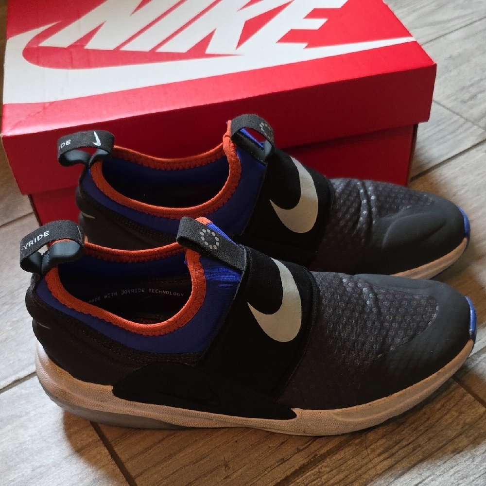 Nike Joyride Nova Black and Blue Slip-On Sneakers